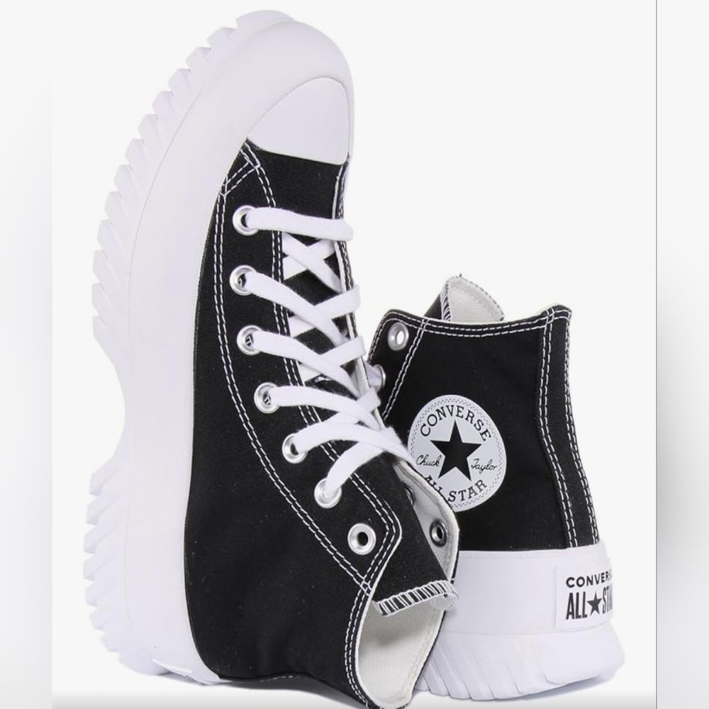 Women's- Converse Women's Chuck Taylor All Star Lugged 2.0